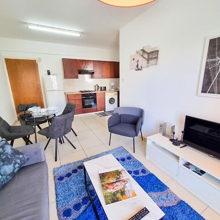 Seaside Heaven Apartment With Pool Ларнака Екстер'єр фото