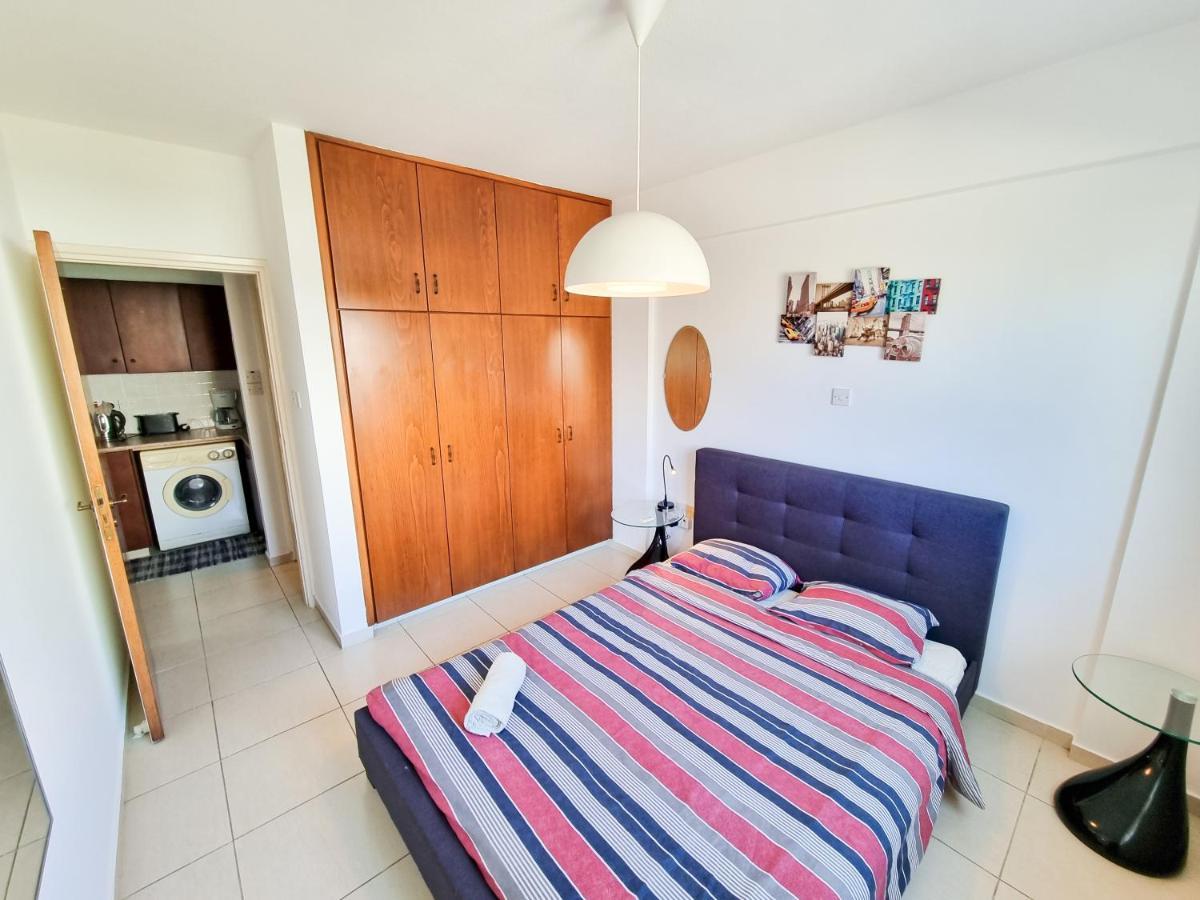 Seaside Heaven Apartment With Pool Ларнака Екстер'єр фото